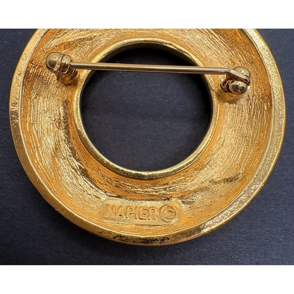 Vintage Napier Open Circle Twist Brooch Rhinestones Black‎ Enamel Gold Tone